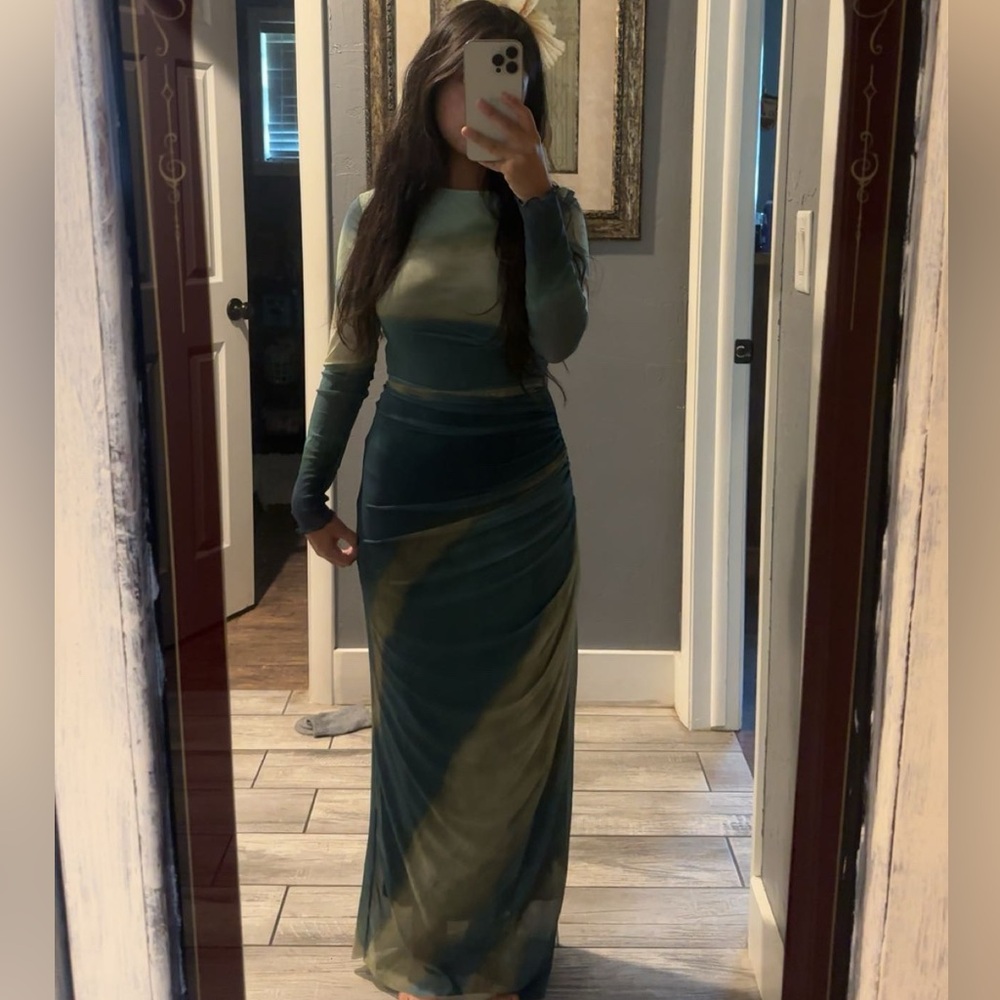 never worn SHEIN Green and Beige Long Sleeve Dress